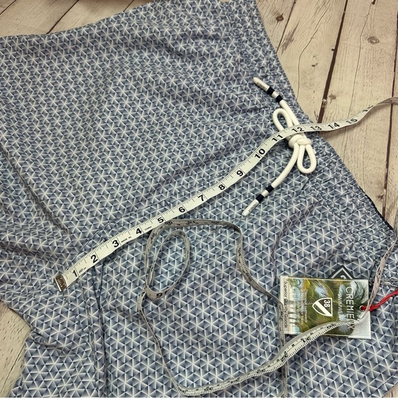 Daniel Cremieux swimwear Blue White geo print 6" Swim Trunks shorts sz L - Picture 7 of 10